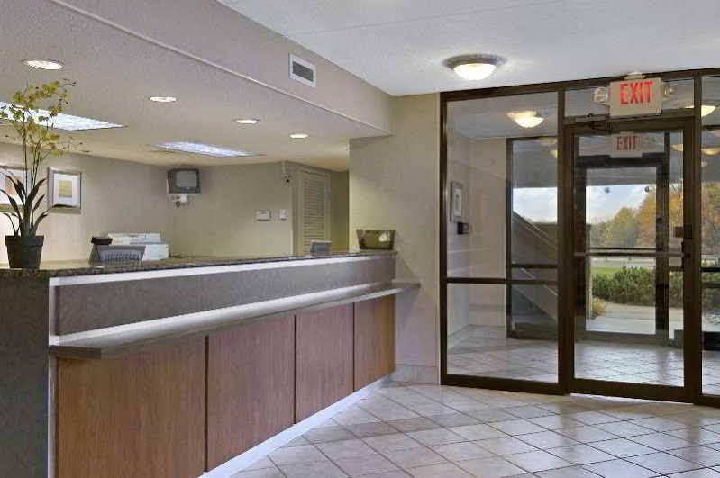 Red Roof Inn Plus+ Philadelphia Airport Essington Buitenkant foto