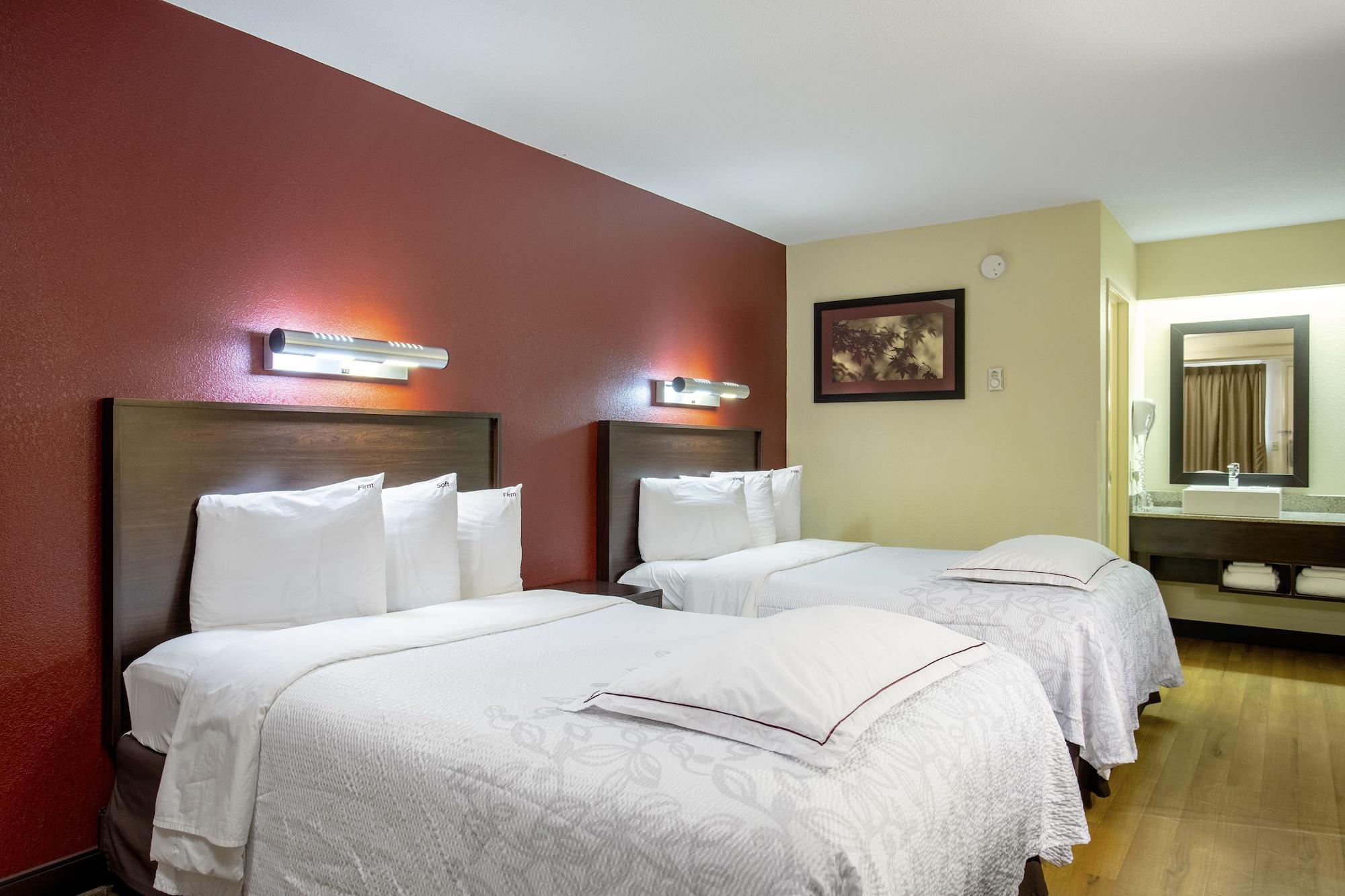 Red Roof Inn Plus+ Philadelphia Airport Essington Buitenkant foto