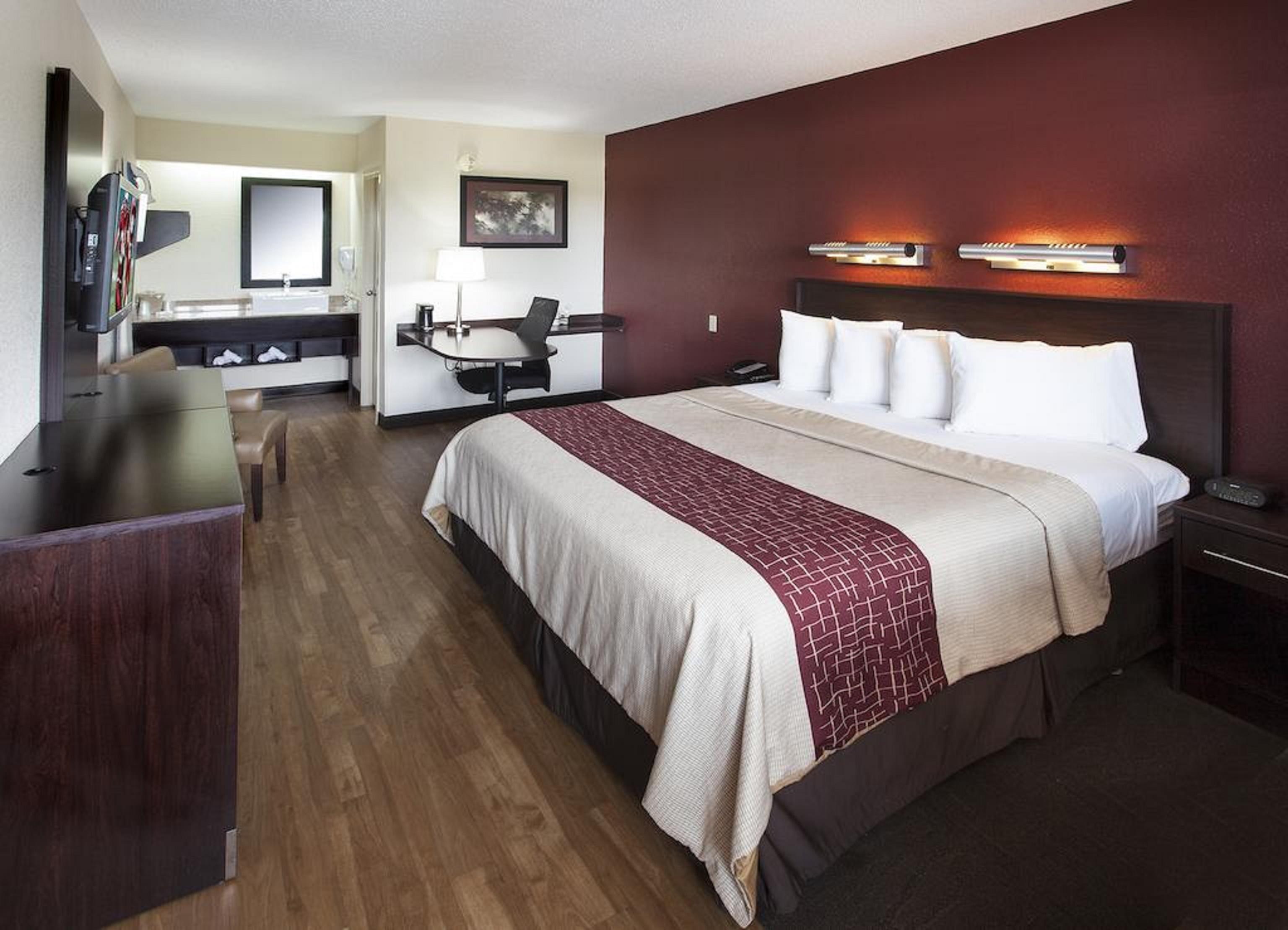 Red Roof Inn Plus+ Philadelphia Airport Essington Buitenkant foto