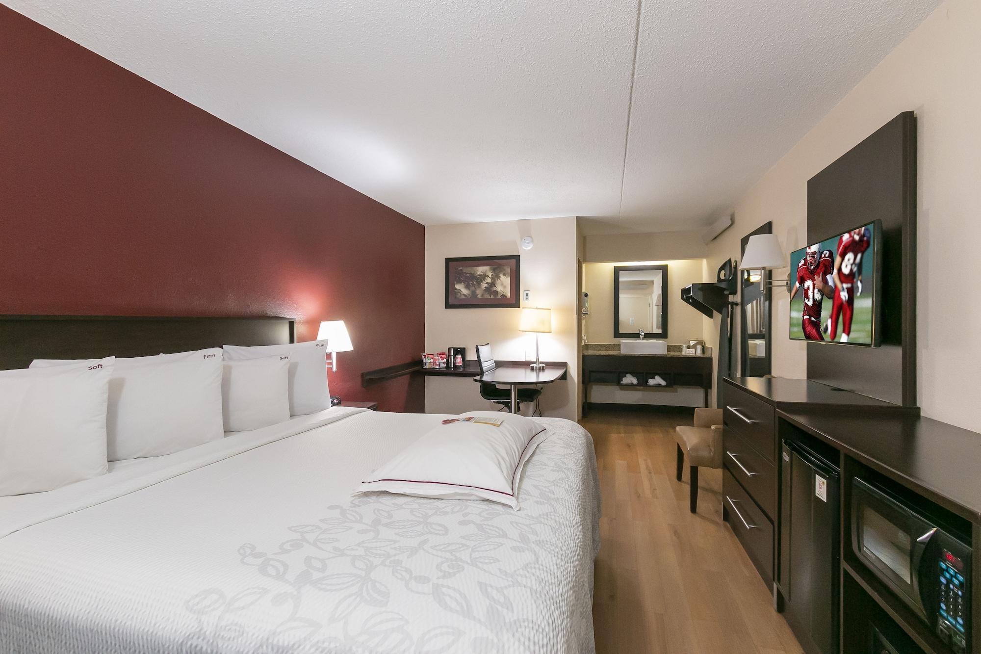 Red Roof Inn Plus+ Philadelphia Airport Essington Buitenkant foto